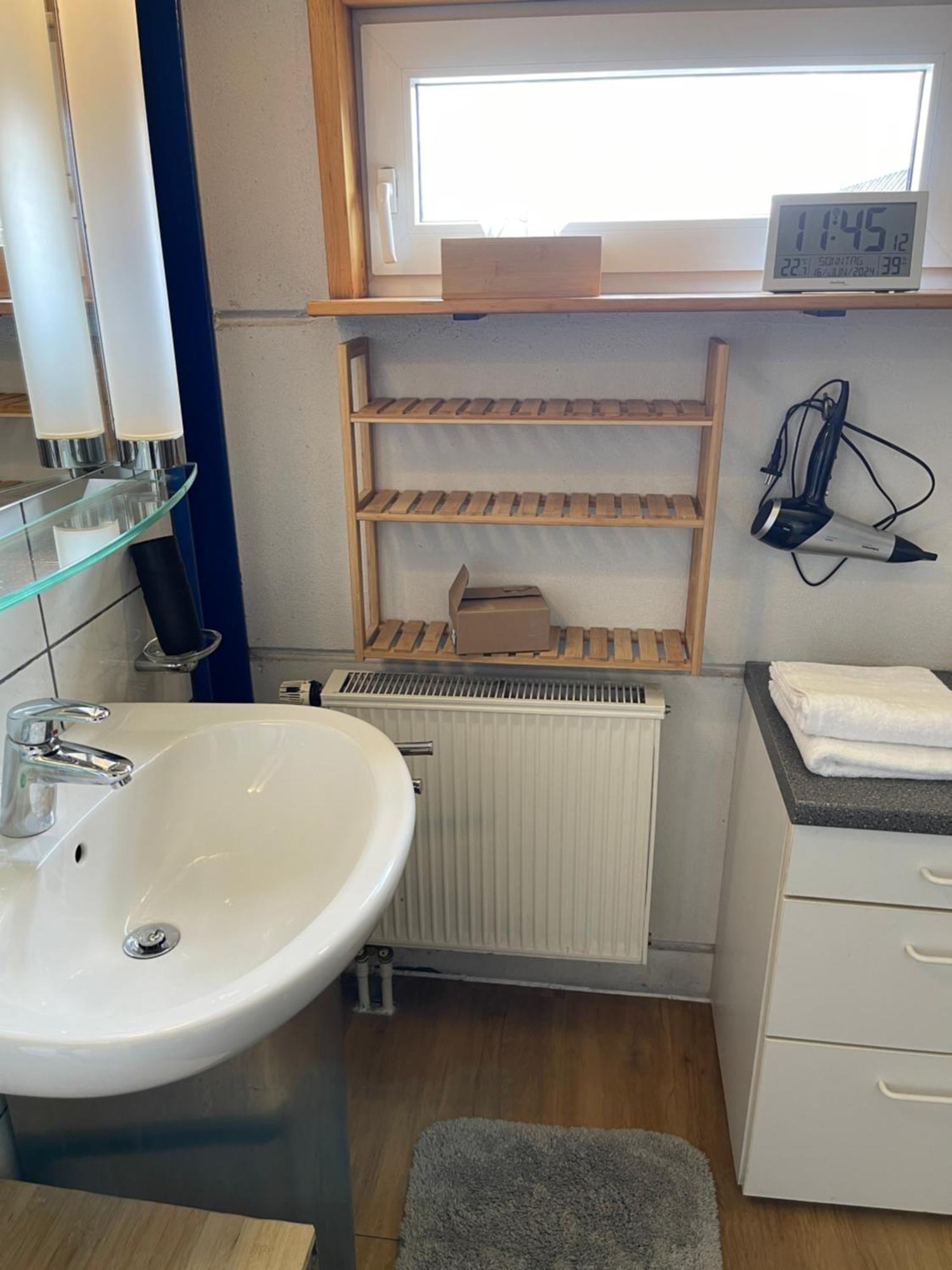 Apartament Haus Mit Aussicht S3-Bahn, B14-Strasse, Wlan Schwaikheim Zewnętrze zdjęcie